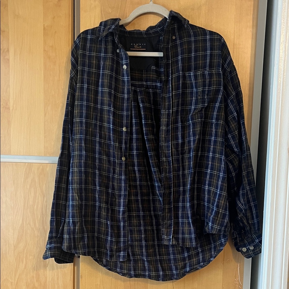 Men's Navy Plaid Casual Button-Down Shirt - Long Sleeve